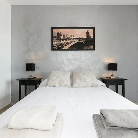 Uhc Los Flamencos Family Apartments Miami Playa Exterior photo