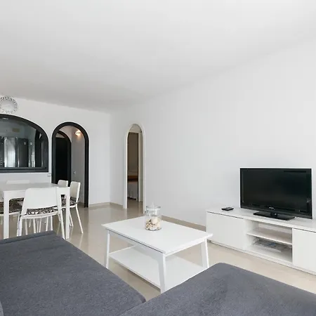 Uhc Los Flamencos Family Apartments Miami Playa Exterior photo