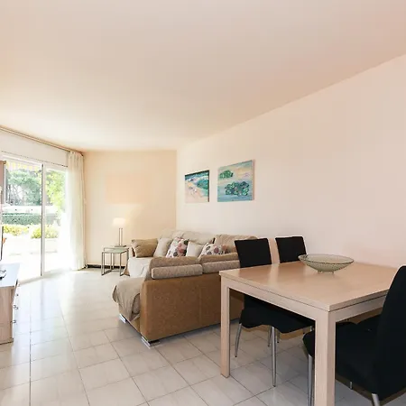 Uhc Los Flamencos Family Apartments Miami Playa Exterior photo