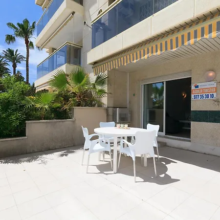 Uhc Los Flamencos Family Apartments Miami Playa Room photo