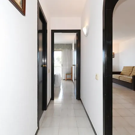 Uhc Los Flamencos Family Apartments Miami Playa Room photo